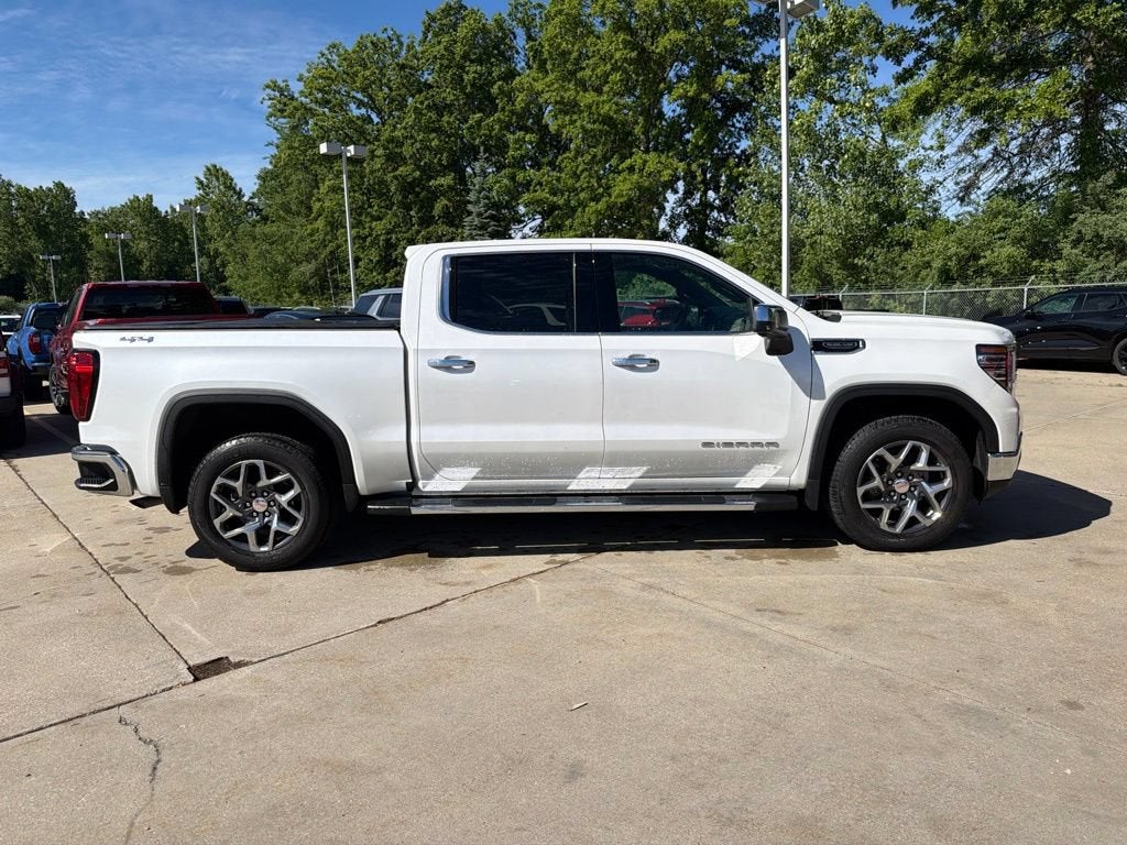 2022 GMC Sierra 1500 SLT