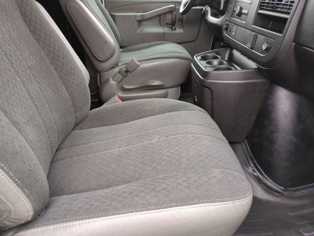 2024 GMC Savana Cargo 2500 Work Van