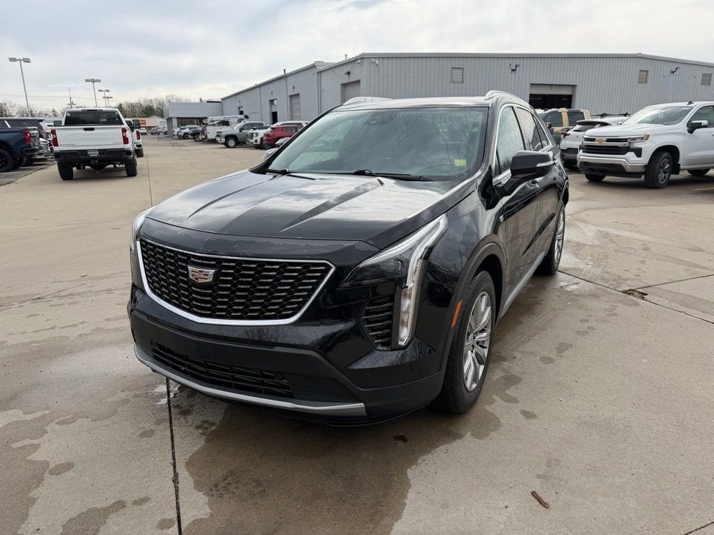 2023 Cadillac XT4 Premium Luxury