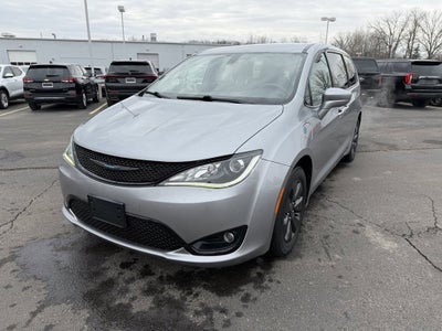2020 Chrysler Pacifica Hybrid Touring