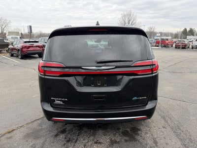 2022 Chrysler Pacifica Hybrid Touring L