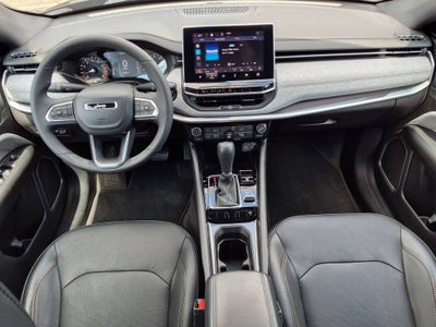 2023 Jeep Compass Latitude Lux FWD