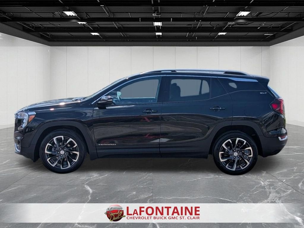 2023 GMC Terrain SLT