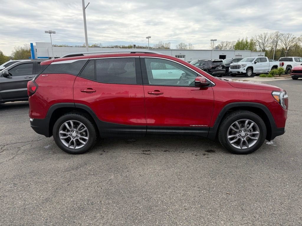 2023 GMC Terrain SLT