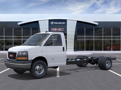 2025 GMC Savana Cutaway 3500 1WT