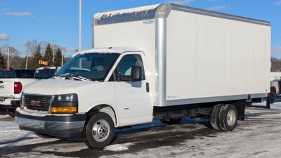 2025 GMC Savana Cutaway 3500 1WT