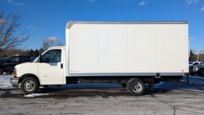 2025 GMC Savana Cutaway 3500 1WT