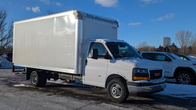 2025 GMC Savana Cutaway 3500 1WT