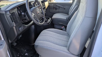 2025 GMC Savana Cutaway 3500 1WT