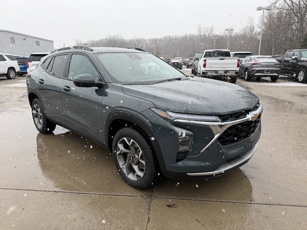 2025 Chevrolet Trax LT