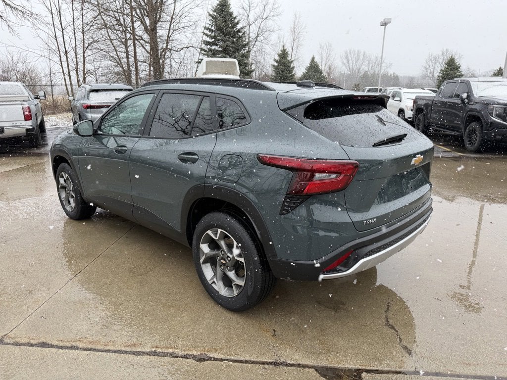 2025 Chevrolet Trax LT