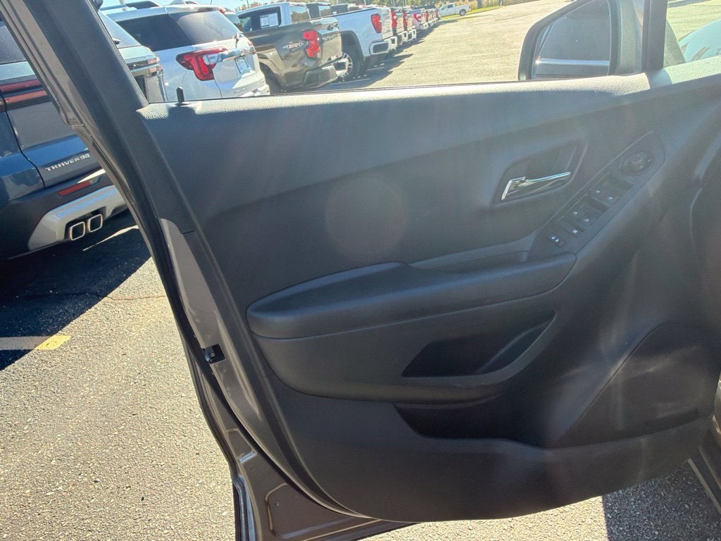 2021 Chevrolet Trax LS