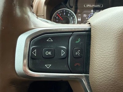 2019 RAM 1500 Laramie Quad Cab 4x4 6'4" Box