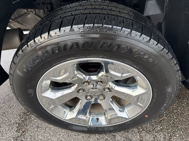 2020 RAM 1500 Big Horn Crew Cab 4x4 5'7" Box