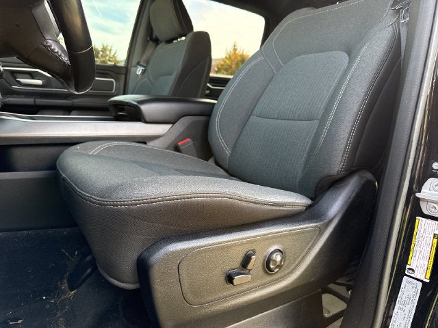 2021 RAM 1500 Big Horn Crew Cab 4x4 5'7" Box