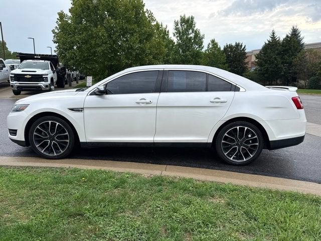 2019 Ford Taurus Limited