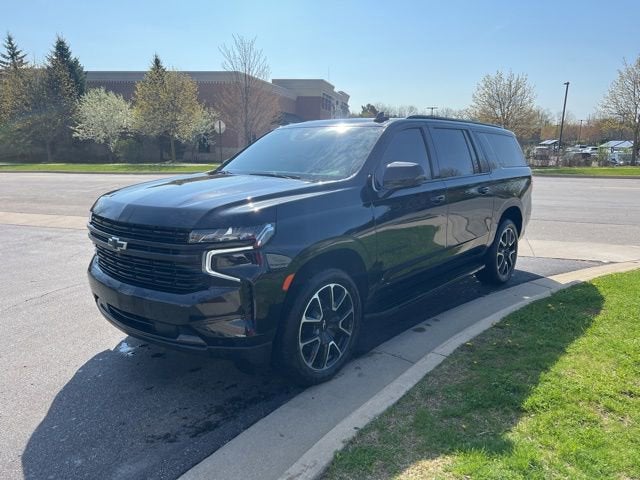 2023 Chevrolet Suburban RST