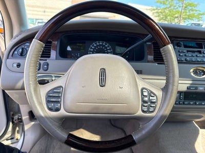 2002 Lincoln Town Car Cartier