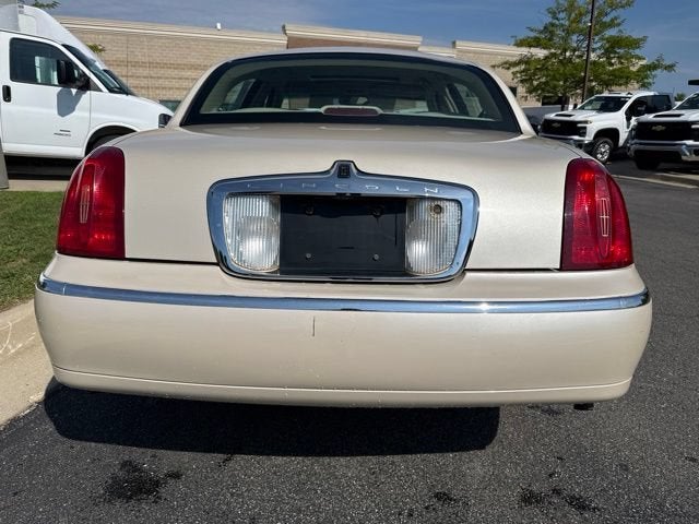 2002 Lincoln Town Car Cartier