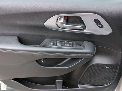 2020 Chrysler Pacifica Hybrid Limited