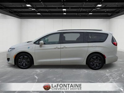 2020 Chrysler Pacifica Hybrid Limited