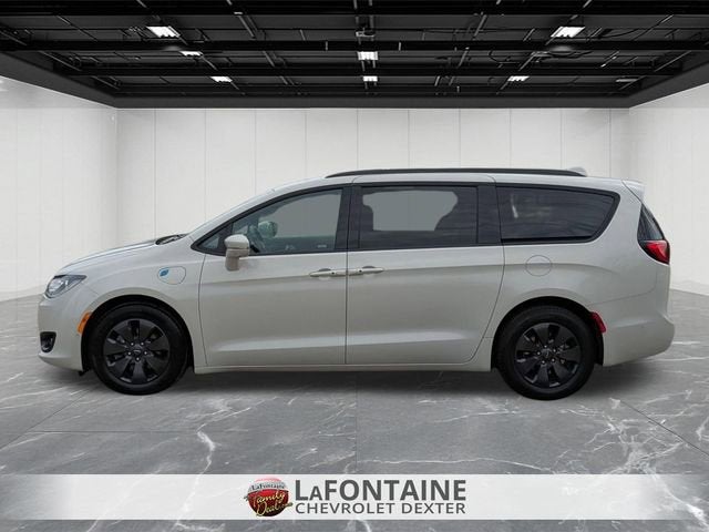 2020 Chrysler Pacifica Hybrid Limited