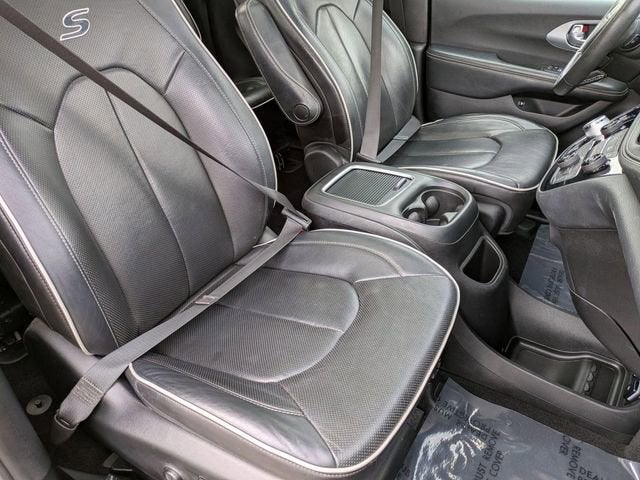 2020 Chrysler Pacifica Hybrid Limited