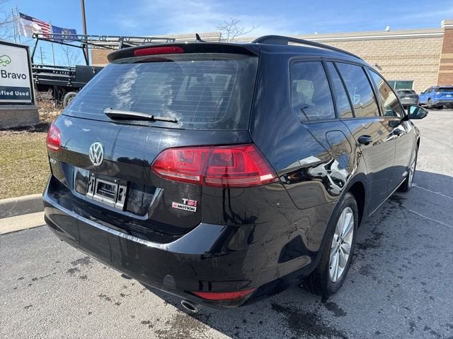 2017 Volkswagen Golf SportWagen S