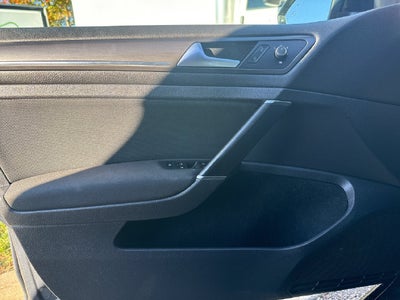 2021 Volkswagen Golf GTI S