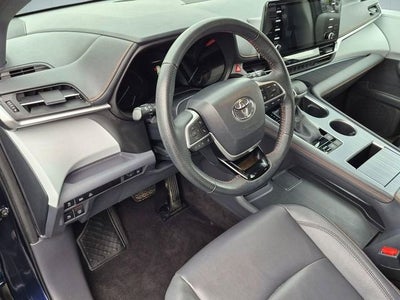 2022 Toyota Sienna XSE