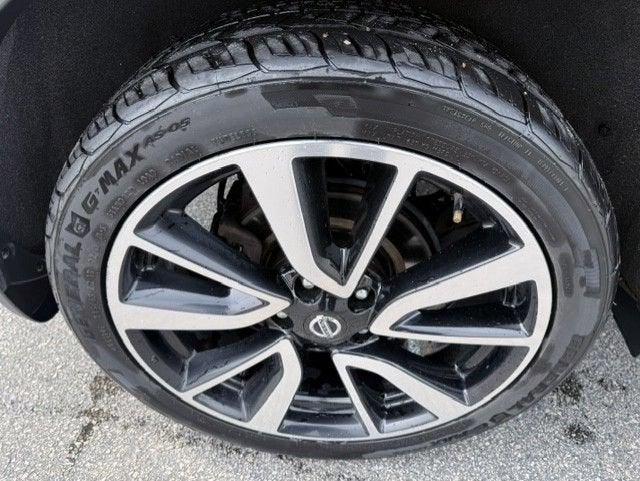 2019 Nissan Rogue Sport SL