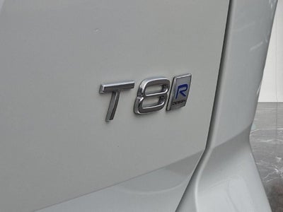 2018 Volvo XC60 Hybrid T8 R-Design