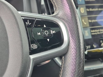 2018 Volvo XC60 Hybrid T8 R-Design