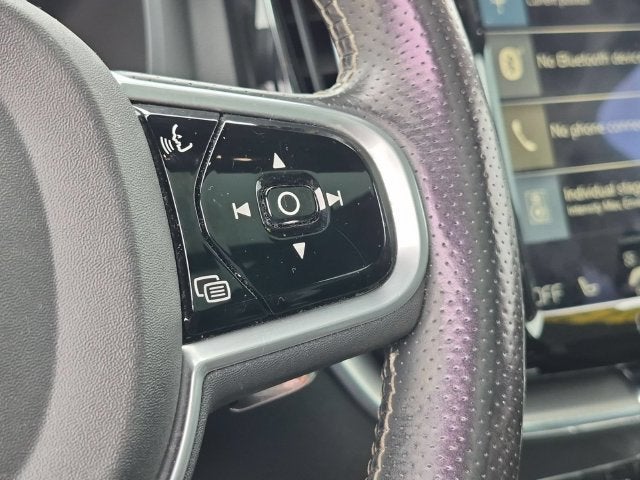 2018 Volvo XC60 Hybrid T8 R-Design