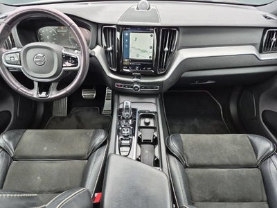 2018 Volvo XC60 Hybrid T8 R-Design