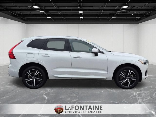 2018 Volvo XC60 Hybrid T8 R-Design
