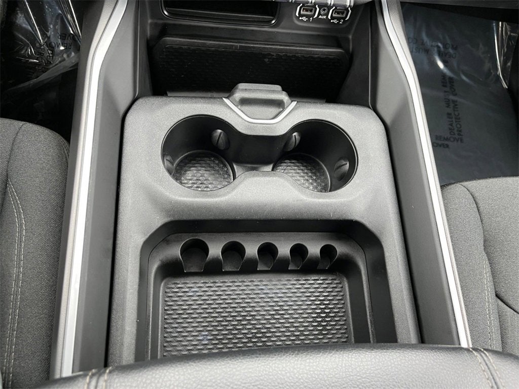 2021 RAM 1500 Big Horn Crew Cab 4x4 5'7" Box