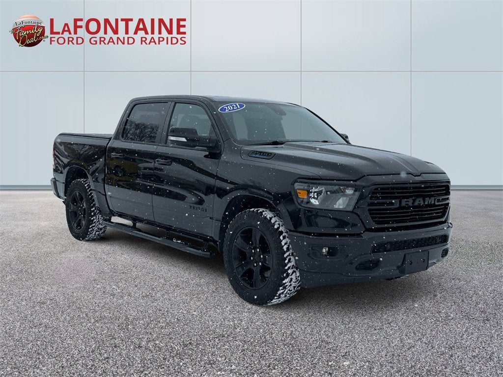 2021 RAM 1500 Big Horn Crew Cab 4x4 5'7" Box