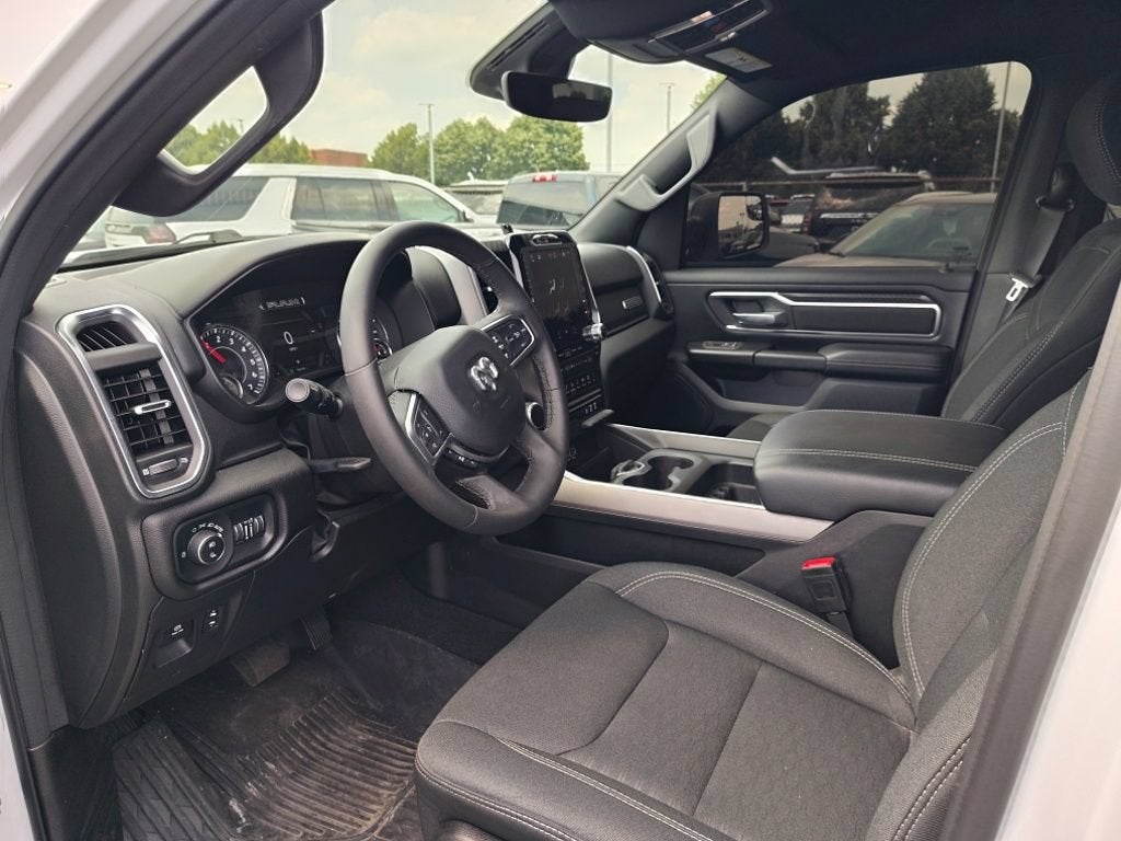 2025 RAM 1500 Big Horn Crew Cab 4x4 5'7" Box
