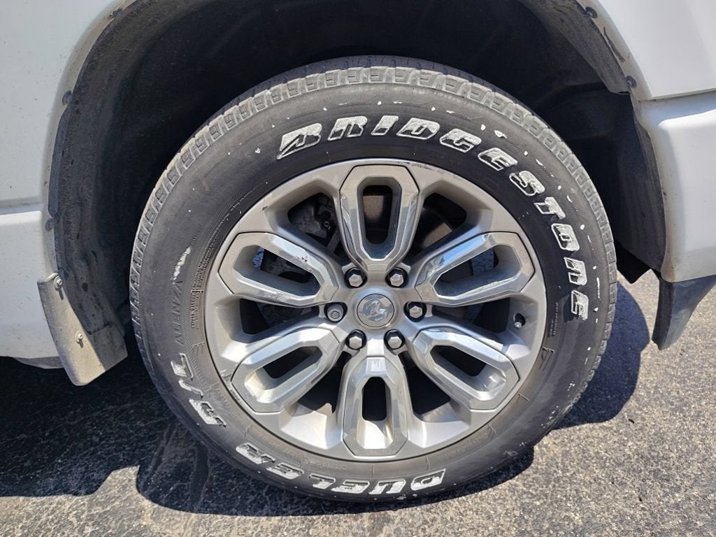 2023 RAM 1500 Laramie Crew Cab 4x4 5'7" Box