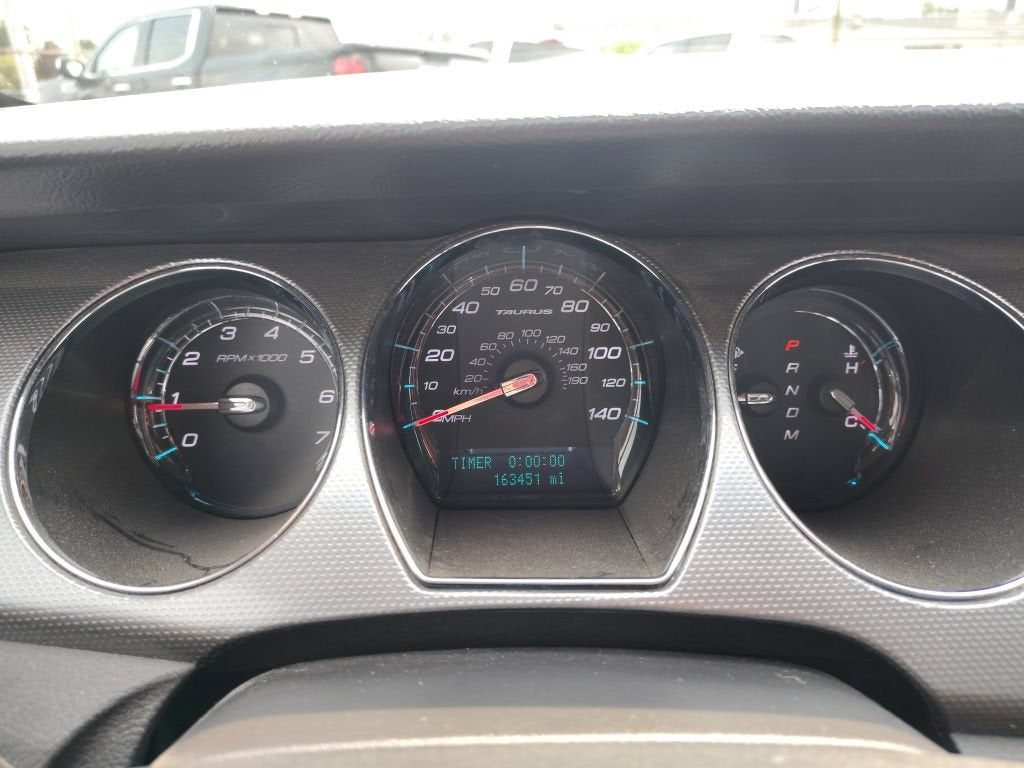 2010 Ford Taurus SEL