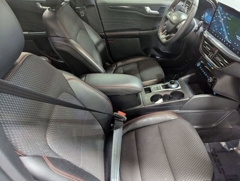 2023 Ford Escape ST-Line Elite