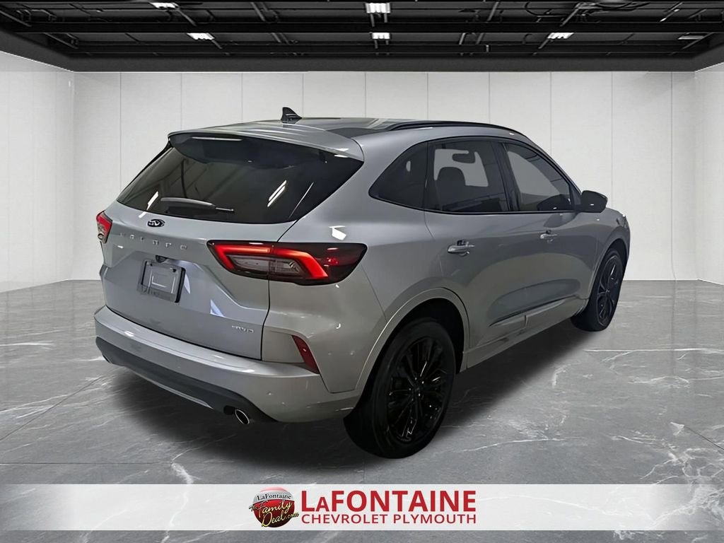 2023 Ford Escape ST-Line Elite
