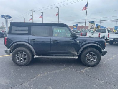 2021 Ford Bronco Base