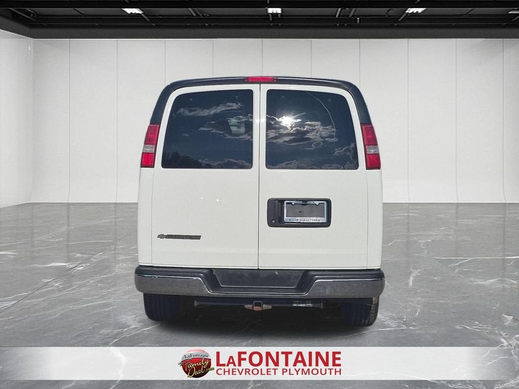 2017 Chevrolet Express Passenger 3500 LT
