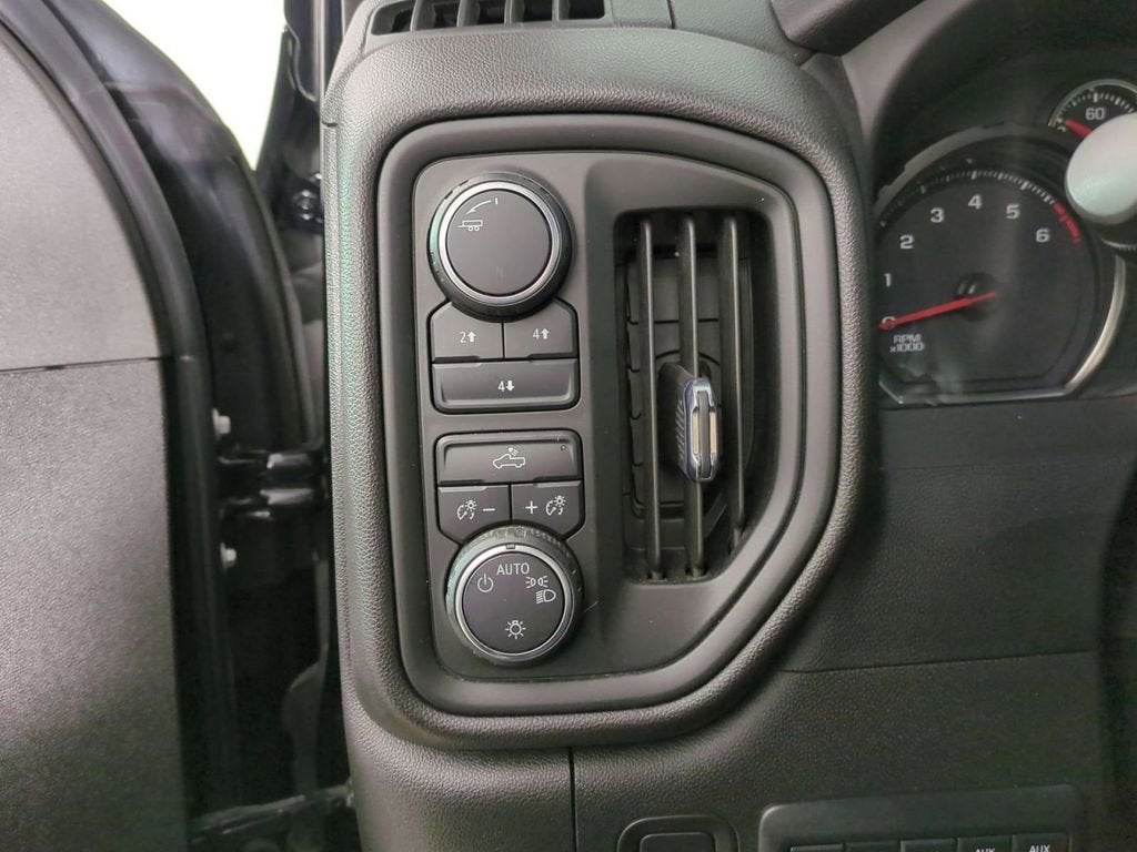 2023 Chevrolet Silverado 2500 HD Custom