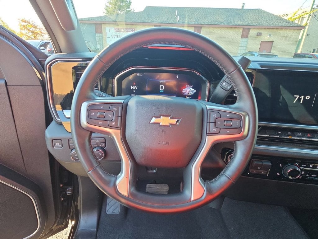 2025 Chevrolet Silverado 1500 LT (2FL)