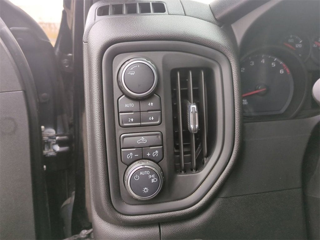 2021 Chevrolet Silverado 1500 Custom Trail Boss