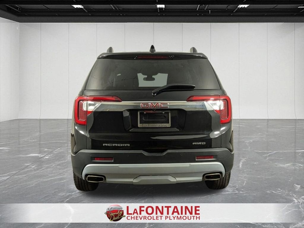 2023 GMC Acadia SLT