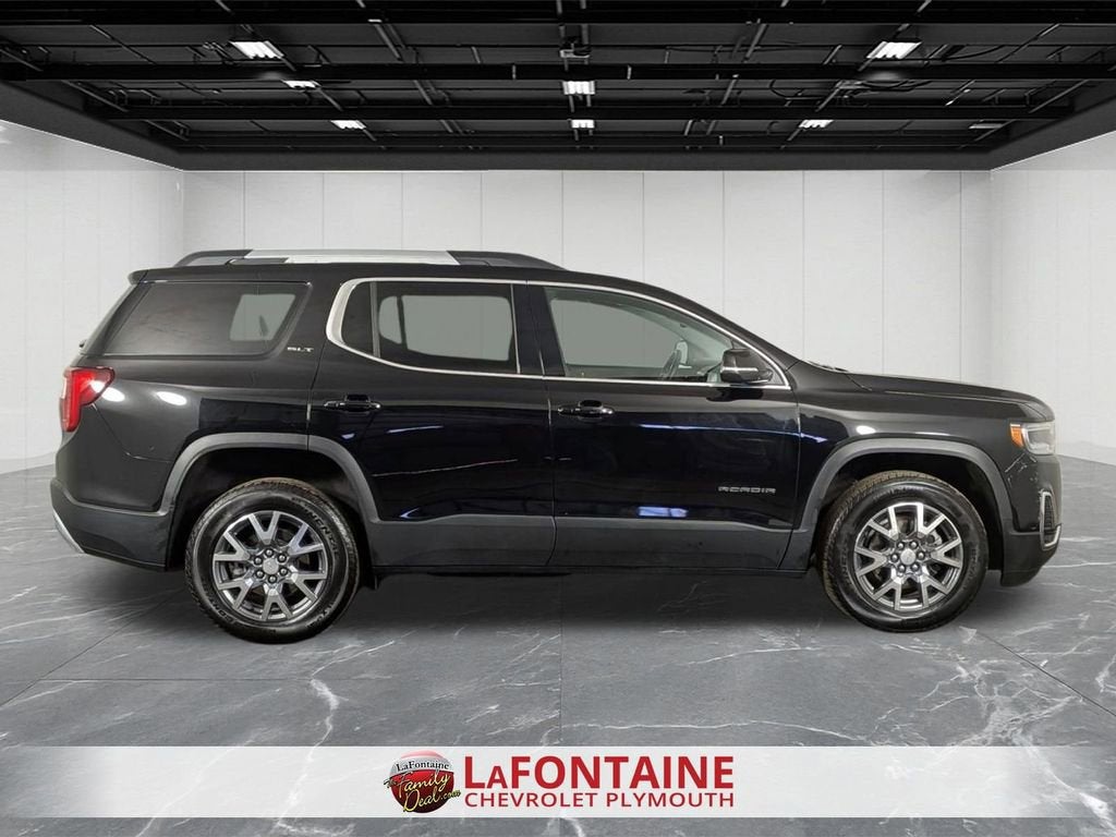 2023 GMC Acadia SLT